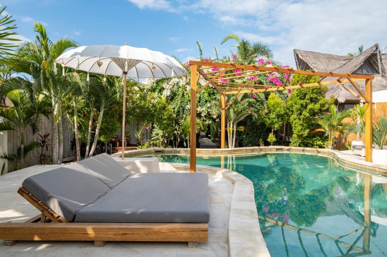 Gili Teak Beach Front Resort Gili Trawangan Extérieur photo