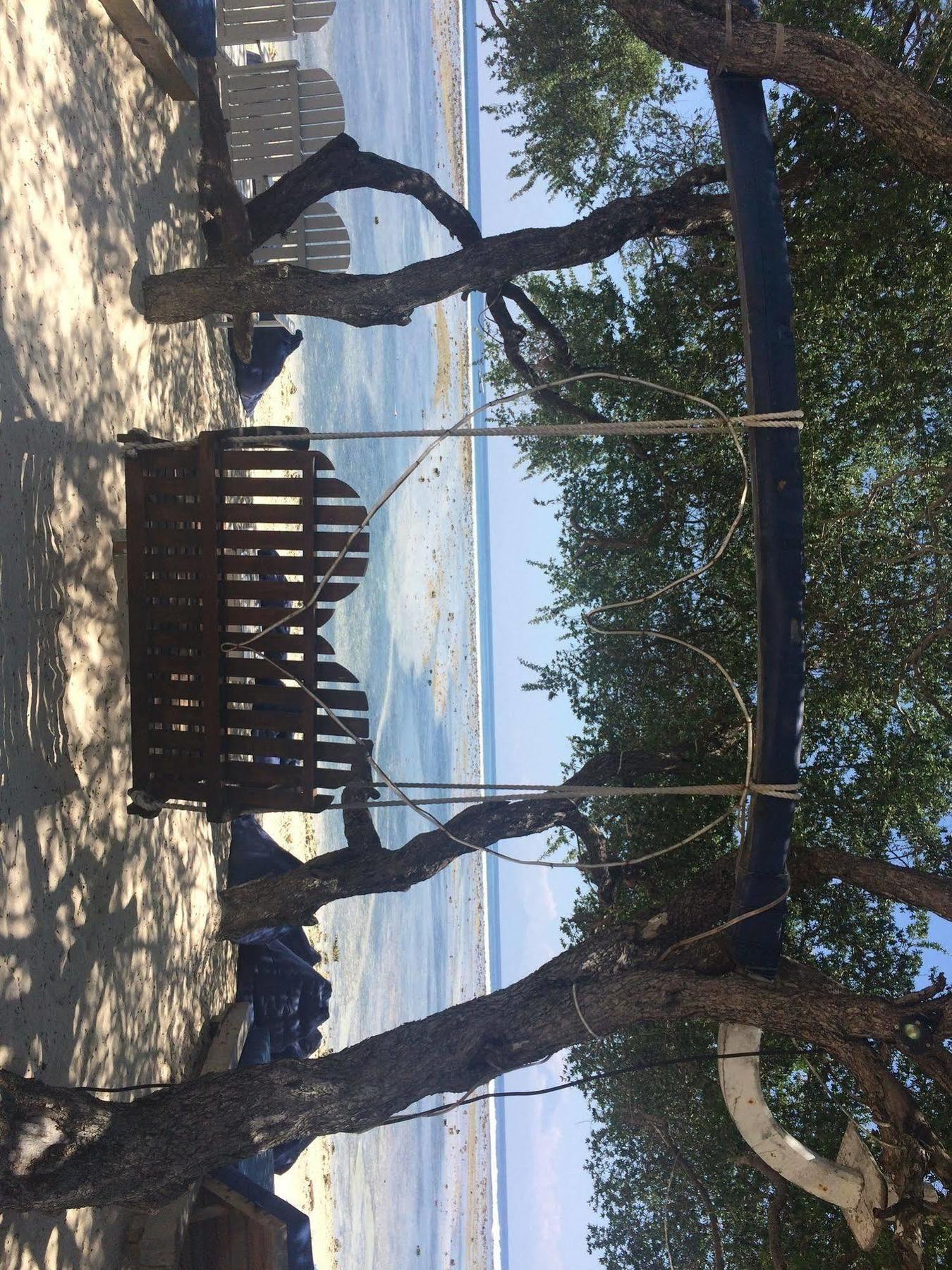 Gili Teak Beach Front Resort Gili Trawangan Extérieur photo